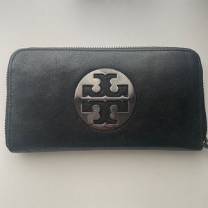 Tory Burch Long Wallet